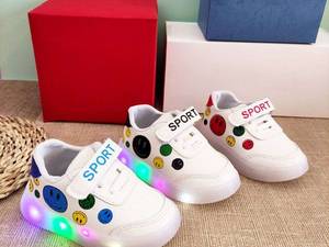 کفش اسپرت چراغدار