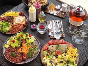 صبحانه دلچسب درکنار خانواده
