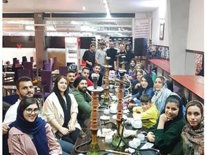 ثبت لحظات شاددر کافه رستوران ایران زمین