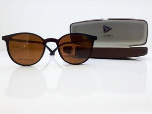 عینک طبی و کاور پلاریزه