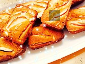 مینی لوف سیب و بادام 